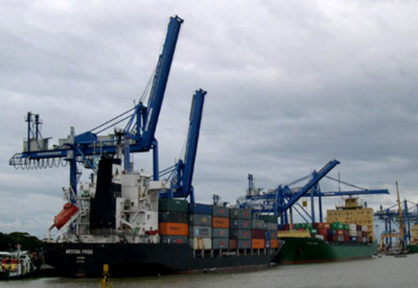 Cảng Phú Hữu chào bán riêng lẻ 8,5 triệu cổ phiếu cho Tân Cảng Sài Gòn và Container Sài Gòn