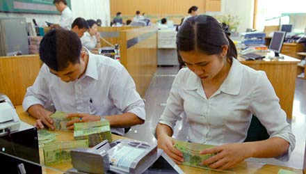 E dè với cho vay tín chấp