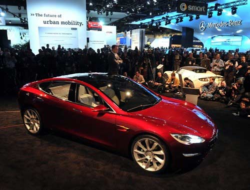 Tin nhắn bí hiểm giá 2 tỷ USD của CEO Tesla