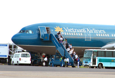 Vietnam Airlines bán 49 triệu cổ phần