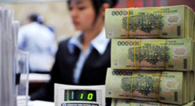  Lãi suất huy động giảm, ngân hàng lại càng lãi thêm? 