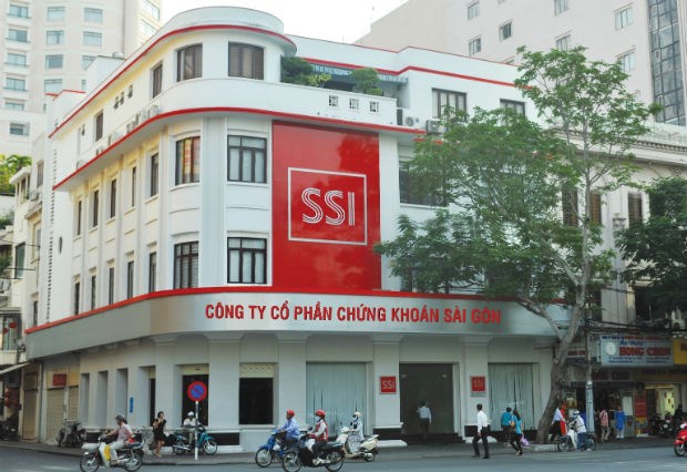 SSI (mẹ): 6 tháng lãi trước thuế 679 tỷ đồng, tăng 14% so với cùng kỳ