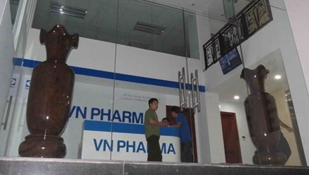 Khởi tố phó tổng giám đốc và kế toán trưởng Cty CP VN Pharma