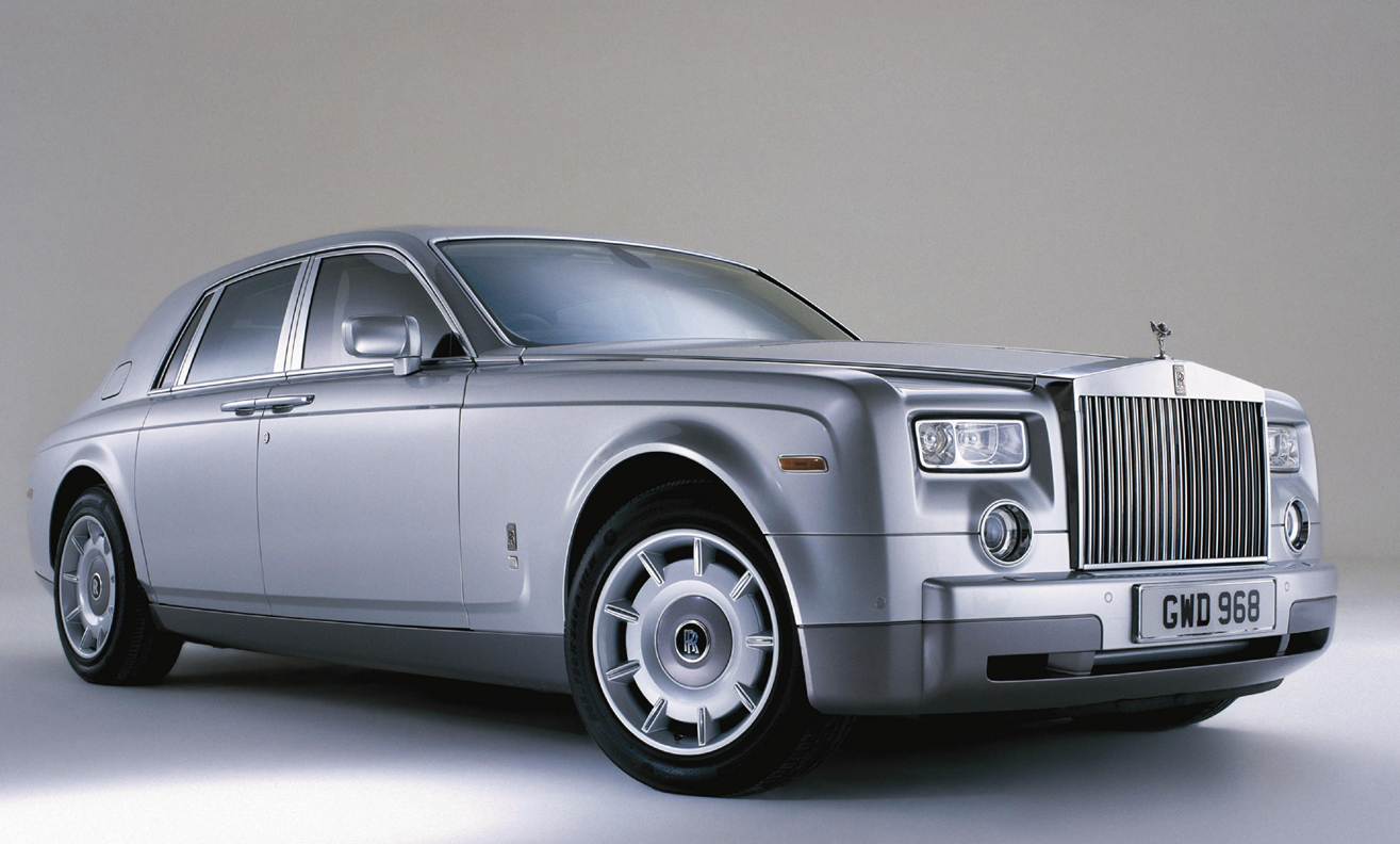 “Ế” hàng, Rolls Royce sa thải 2.600 nhân công