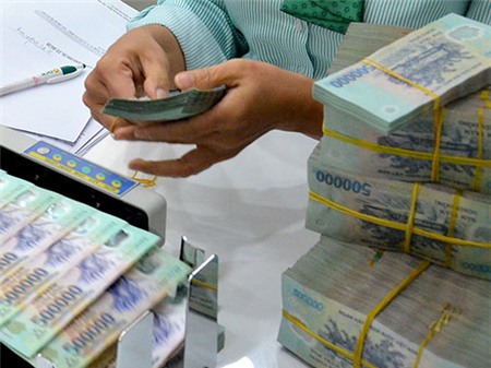 Phá giá tiền đồng: Thận trọng!