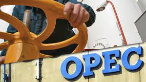 OPEC quyết bảo vệ thị phần, giá dầu WTI giảm xuống dưới 40 USD