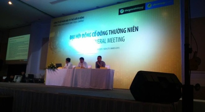 Thế giới di động: ESOP khủng để...bù lương thấp?