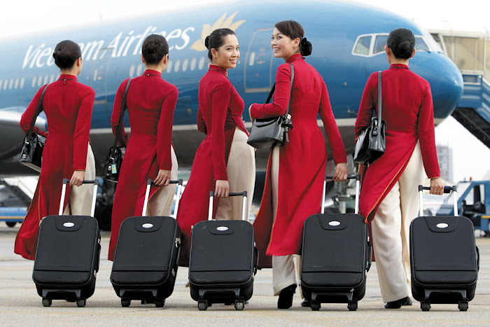 Năm 2014: Doanh thu Vietnam Airlines đạt gần 72.000 tỷ đồng, lợi nhuận trước thuế 647 tỷ đồng.