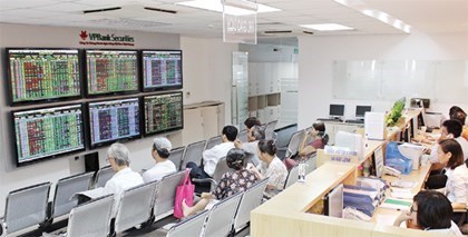 VPBS: UBCK chấp thuận chuyển đổi sang CTCP, VPBank dự kiến bán 89% vốn góp