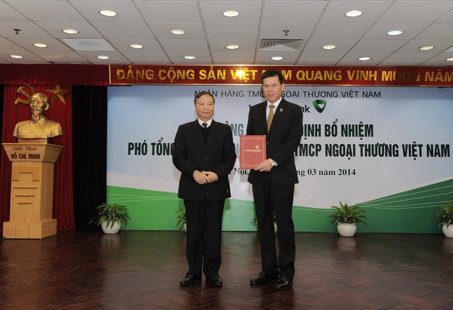 Ông Nguyễn Hòa Bình thôi làm Chủ tịch HĐQT Vietcombank từ ngày 01/11/2014