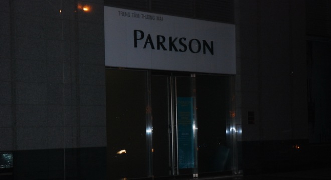  Bắt khách thuê chuyển đi, Parkson Landmark vẫn sẽ mở cửa trở lại vào ngày 7/1? 