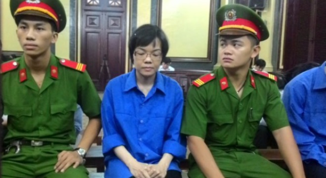  Huyền Như phải bồi thường cho những ai?  