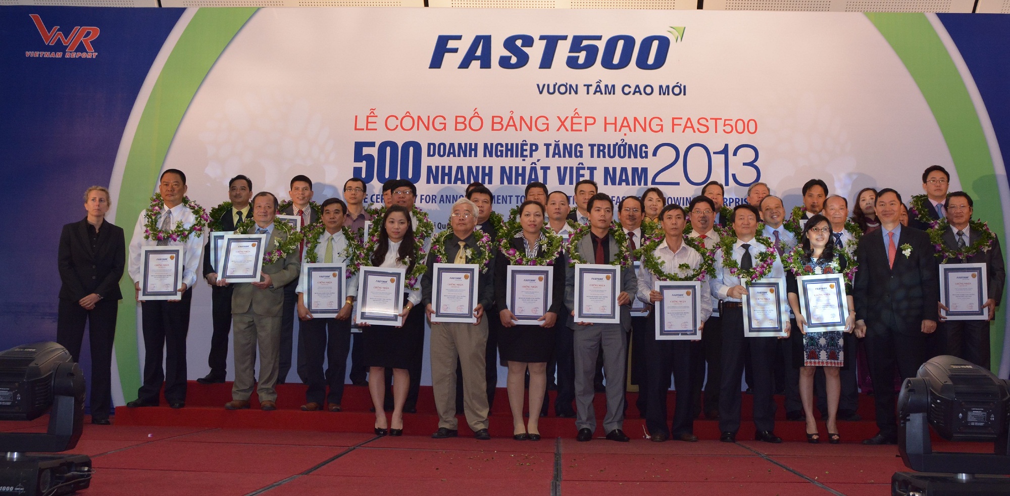 Top 10 doanh nghiệp tăng trưởng nhanh nhất Việt Nam 2015: tăng trưởng 102%