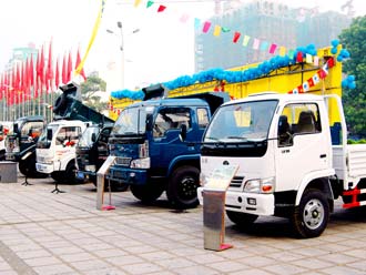 Thoái vốn Vinamotor: Bán đứt đi là đúng!