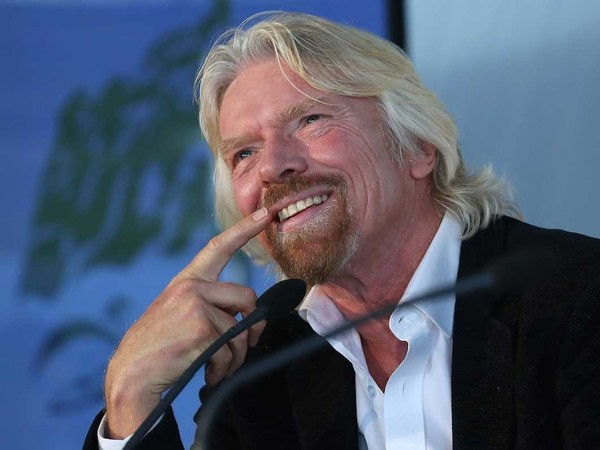 Richard Branson khuyên các doanh nhân trẻ: Hãy mặc kệ và cứ làm tới đi!