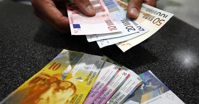 Thụy Sĩ thả nổi đồng franc gây chao đảo thị trường