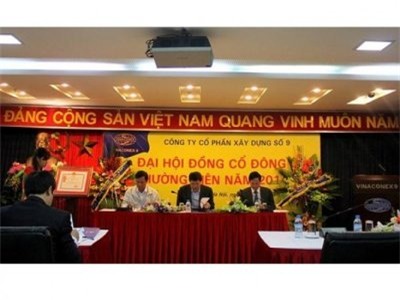 Vinaconex 9: Có viển vông với kế hoạch 2015