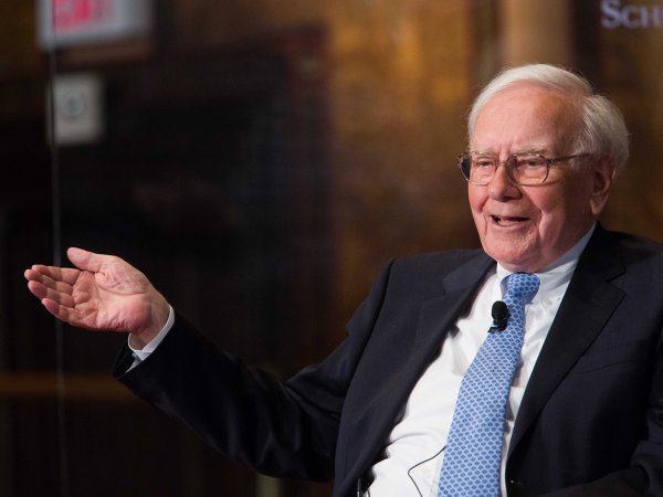 Nếu bạn chưa biết làm gì với tiền của mình, hãy nghe 6 lời khuyên từ Warren Buffett