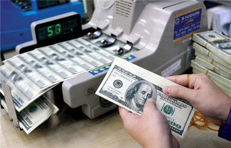 Vì sao tỷ giá USD vẫn “bất kham”, nhăm nhe vượt trần?