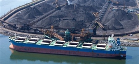 Khẩn trương ký hợp đồng nguyên tắc về nhập khẩu than 