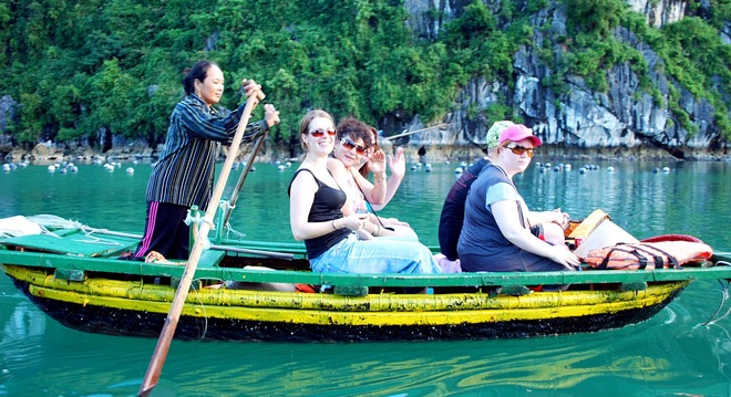  Việt Nam đón gần 8 triệu lượt khách quốc tế trong năm 2014 