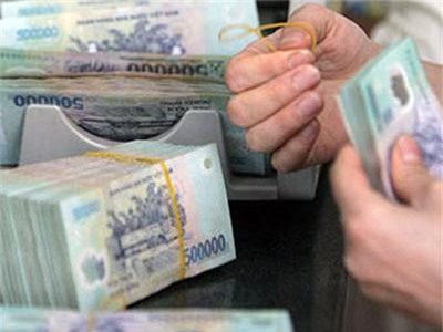 Loại người nhăm nhe ôm ngân hàng rót vốn sân sau