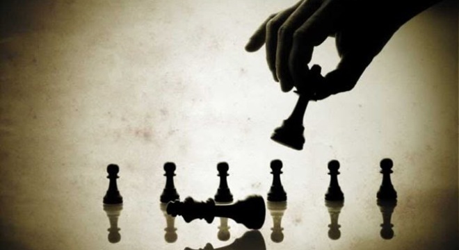  Một loạt nhân sự ngồi ghế nóng đầu năm 2015 